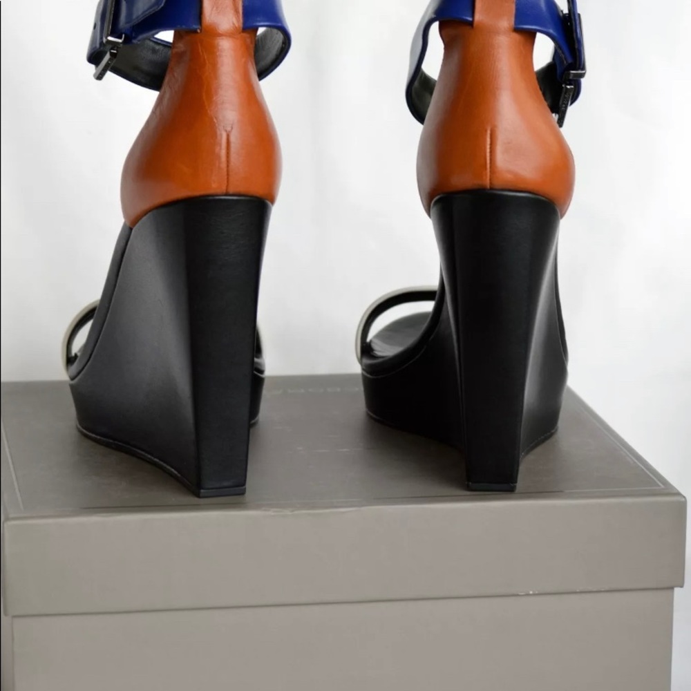 NWB BGBGMazria  Blocked Wedge Sandal 8.5M Orig$250 - Picture 4 of 9